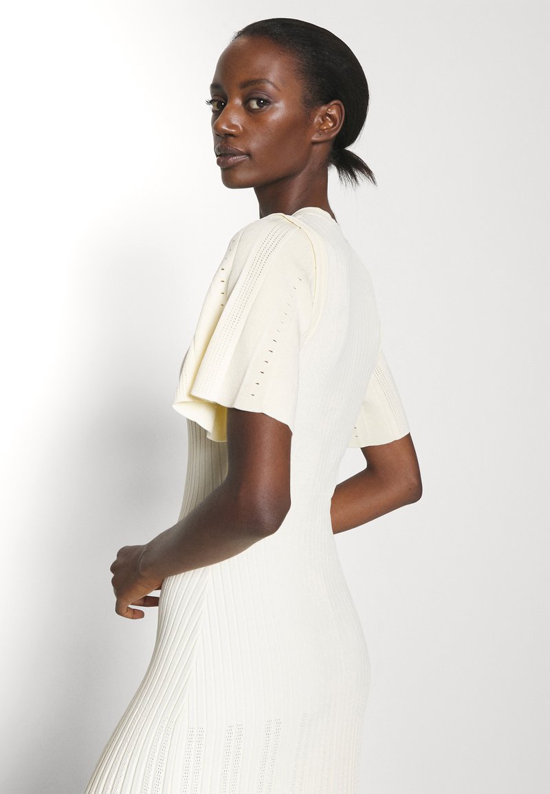 Sandra Robe Midi Claudine Boutonnée