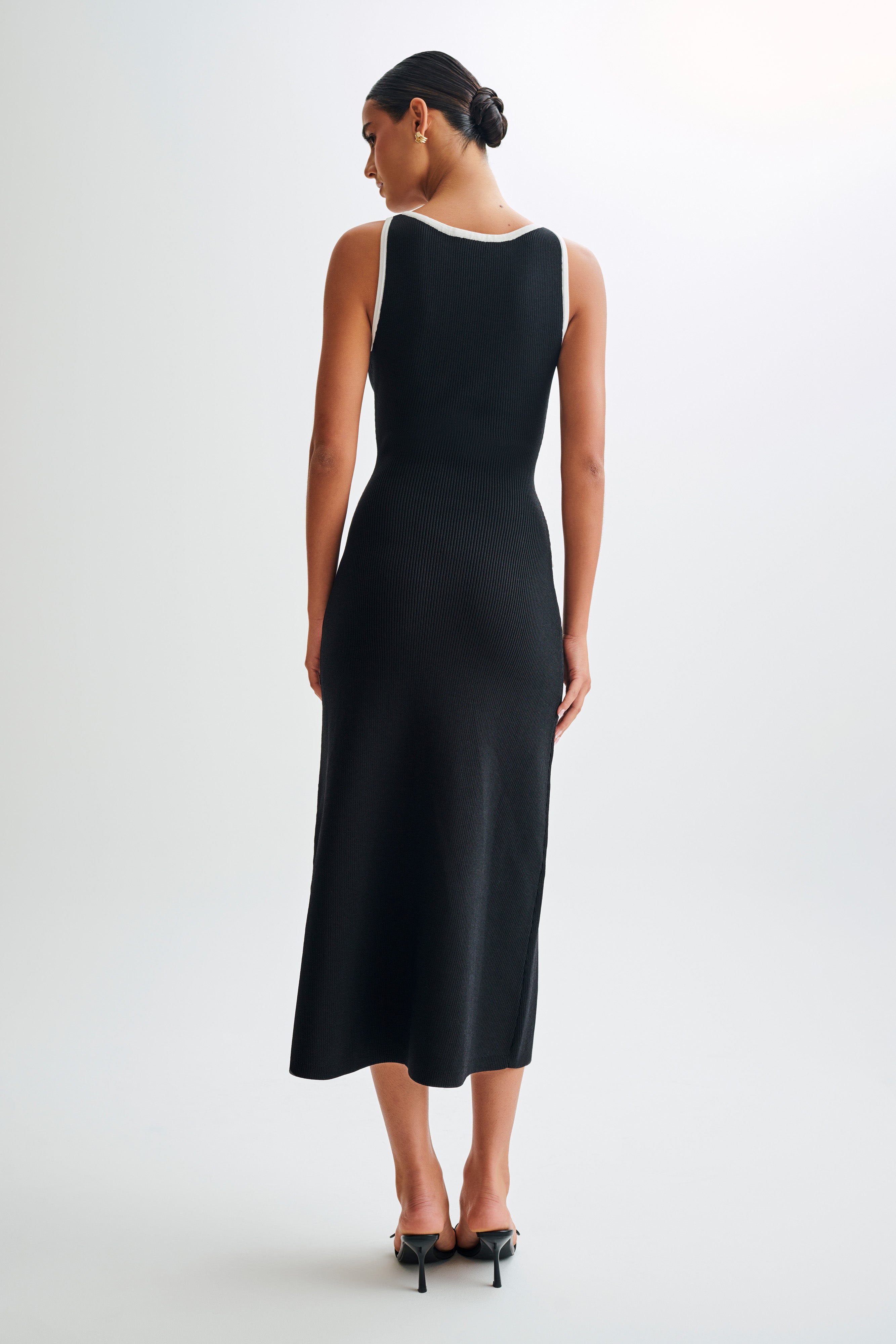 Sawyer Sleeveless Buttoned Maxi Dress