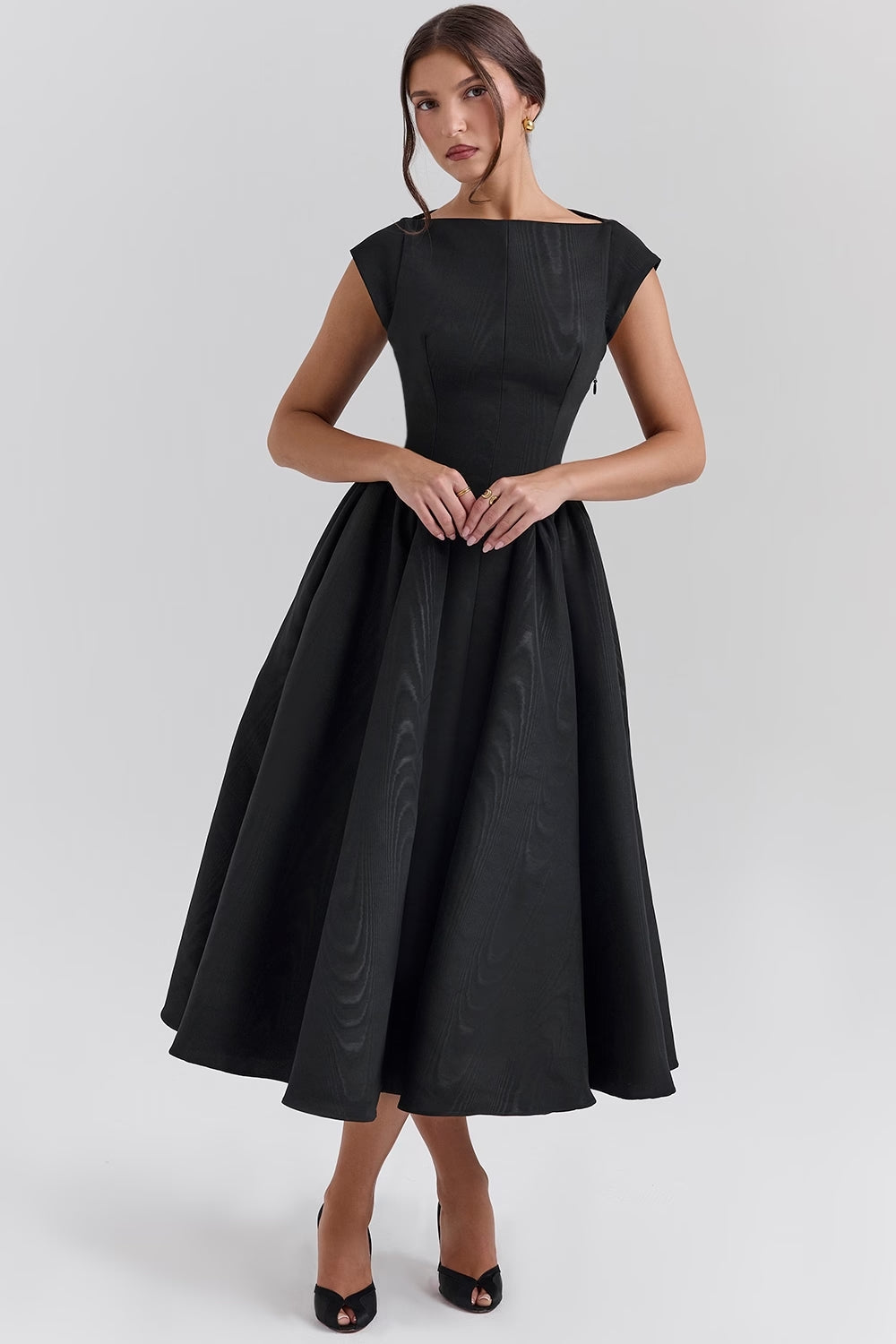 Victoria Elegant Midi Dress