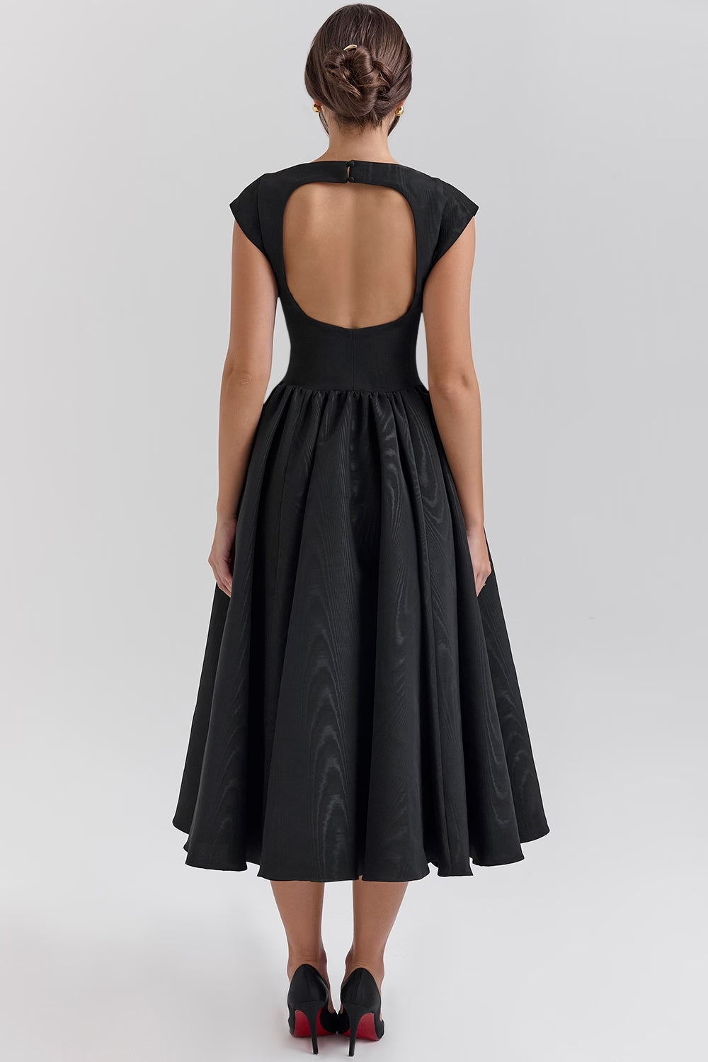 Victoria Elegant Midi Dress
