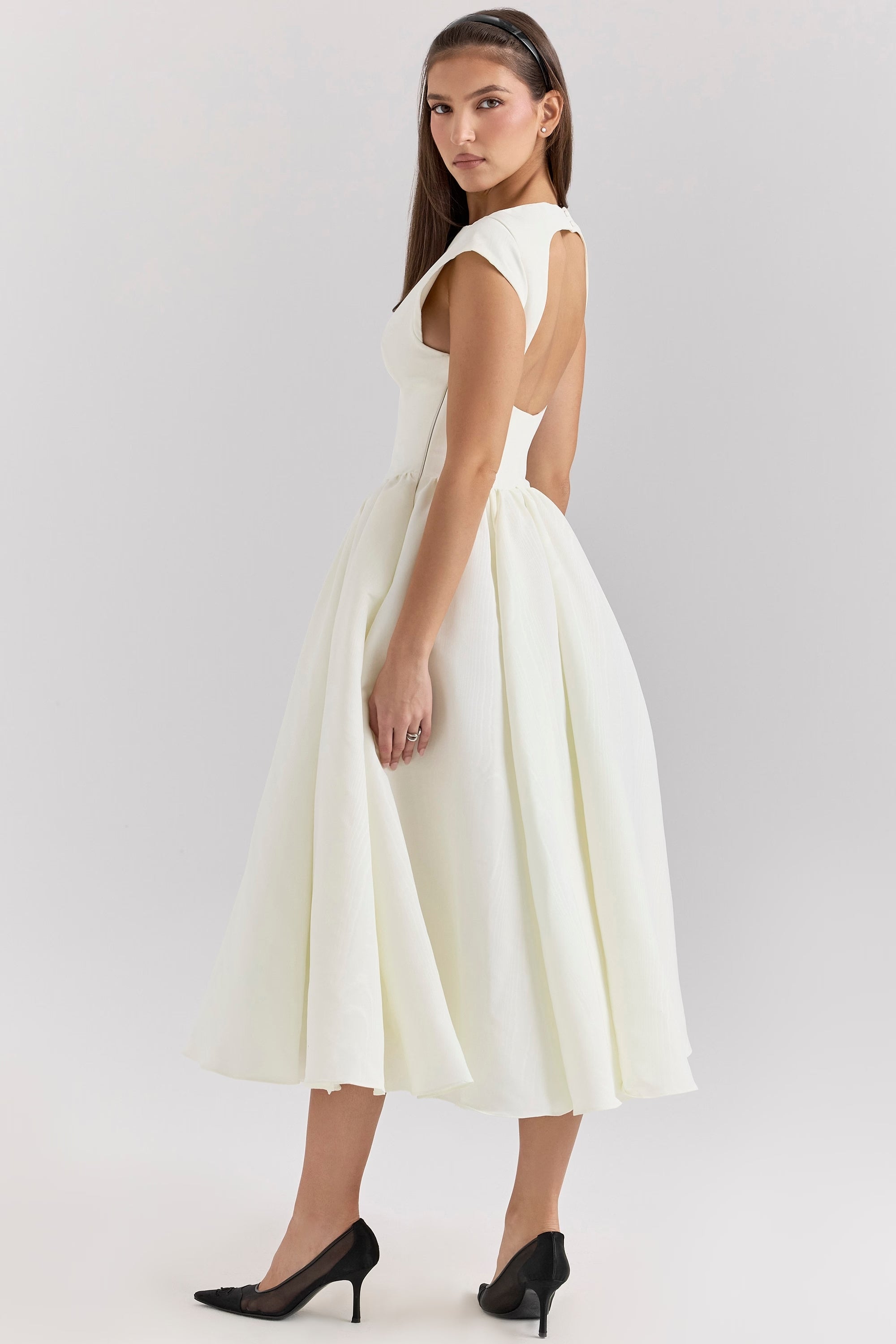 Victoria Elegant Midi Dress